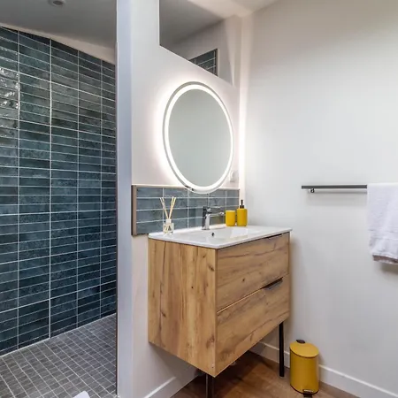 Le Clemenceau - T2 Avec Terrasse En Plein Centre דירה