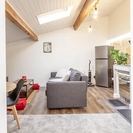 Le Clemenceau - T2 Avec Terrasse En Plein Centre דירה בורדו