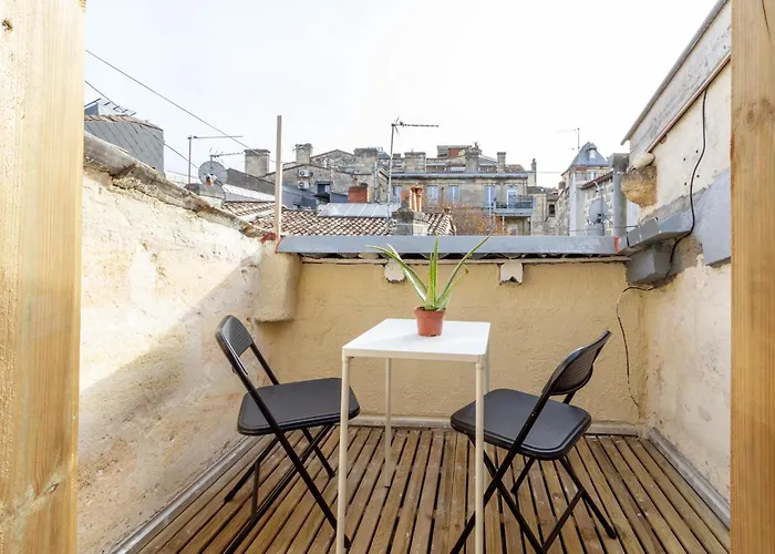 Le Clemenceau - T2 Avec Terrasse En Plein Centre Apartmán *